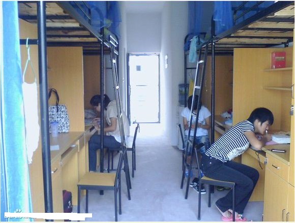 南京航空航天大学金城学院食堂宿舍条件怎么样—宿舍图片