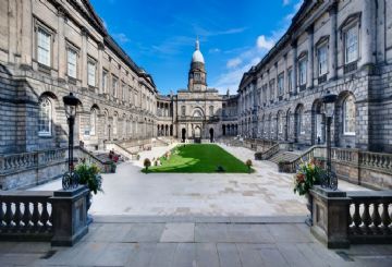 2019年爱丁堡大学申请条件_申请材料_学费