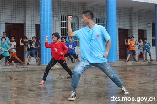 【志愿服务】学会用爱起飞梦想，用小小拳头保护自己