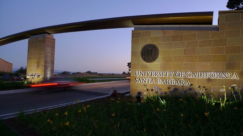 加州大学圣塔芭芭拉分校的奖学金好申请吗？