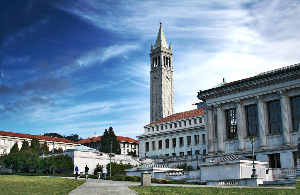 加州大学伯克利分校开设的课程有哪些？