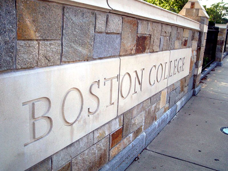 波士顿学院是怎样一个学校？