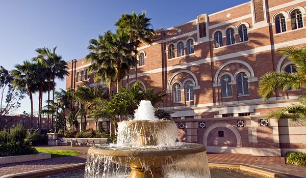 南加州大学和埃默里大学哪个好？