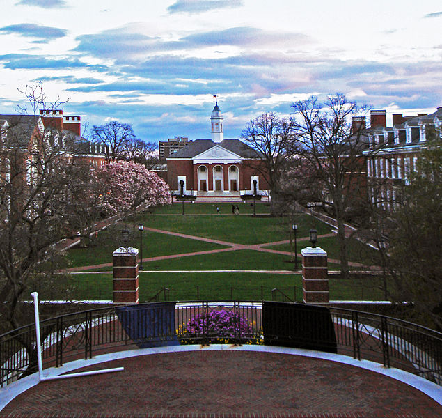 约翰霍普金斯大学和宾夕法尼亚大学哪个好？