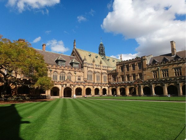 澳大利亚留学八大名校，选对专业等于成功的一半