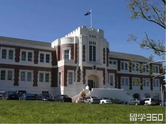 新西兰享有历史名望及优良传统的中学 | 塔卡普纳文法学校