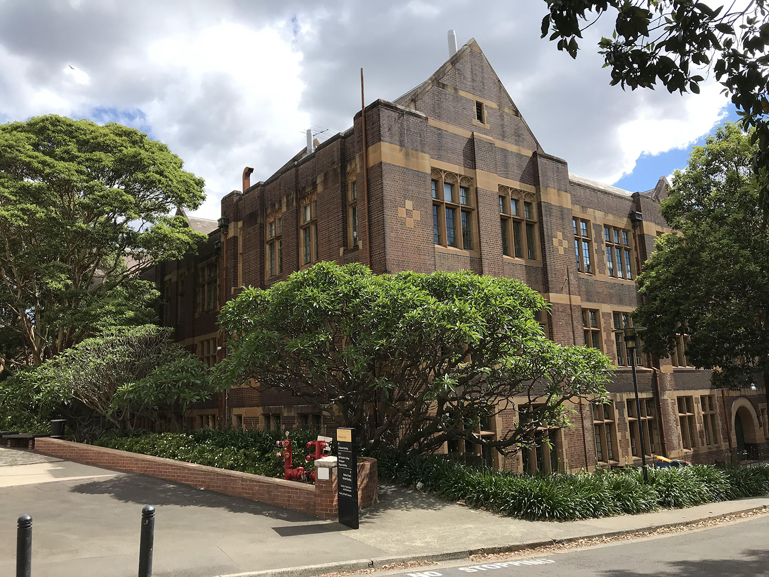 悉尼大学建筑学