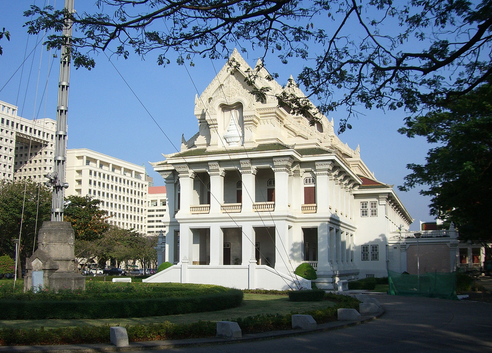 朱拉隆功大学经济学院