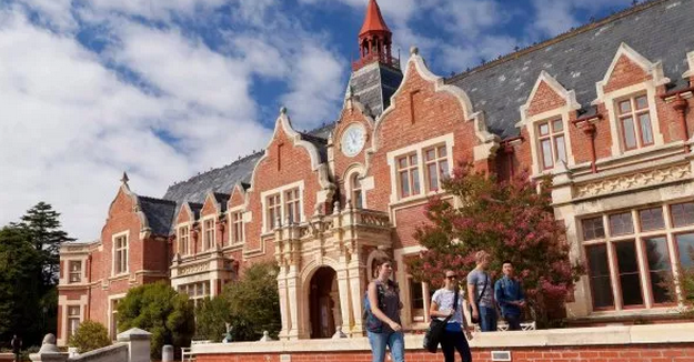 新西兰留学高考后直接入读新西兰林肯大学本科申请条件