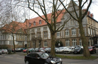 维滕/黑尔德克私立大学有哪些科系？