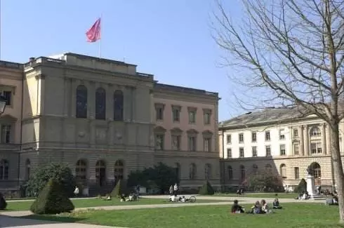 为什么要越来越多的中国留学生选择去日内瓦商学院？