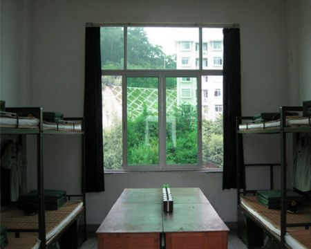 中国人民武装警察部队学院食堂宿舍条件怎么样—宿舍图片